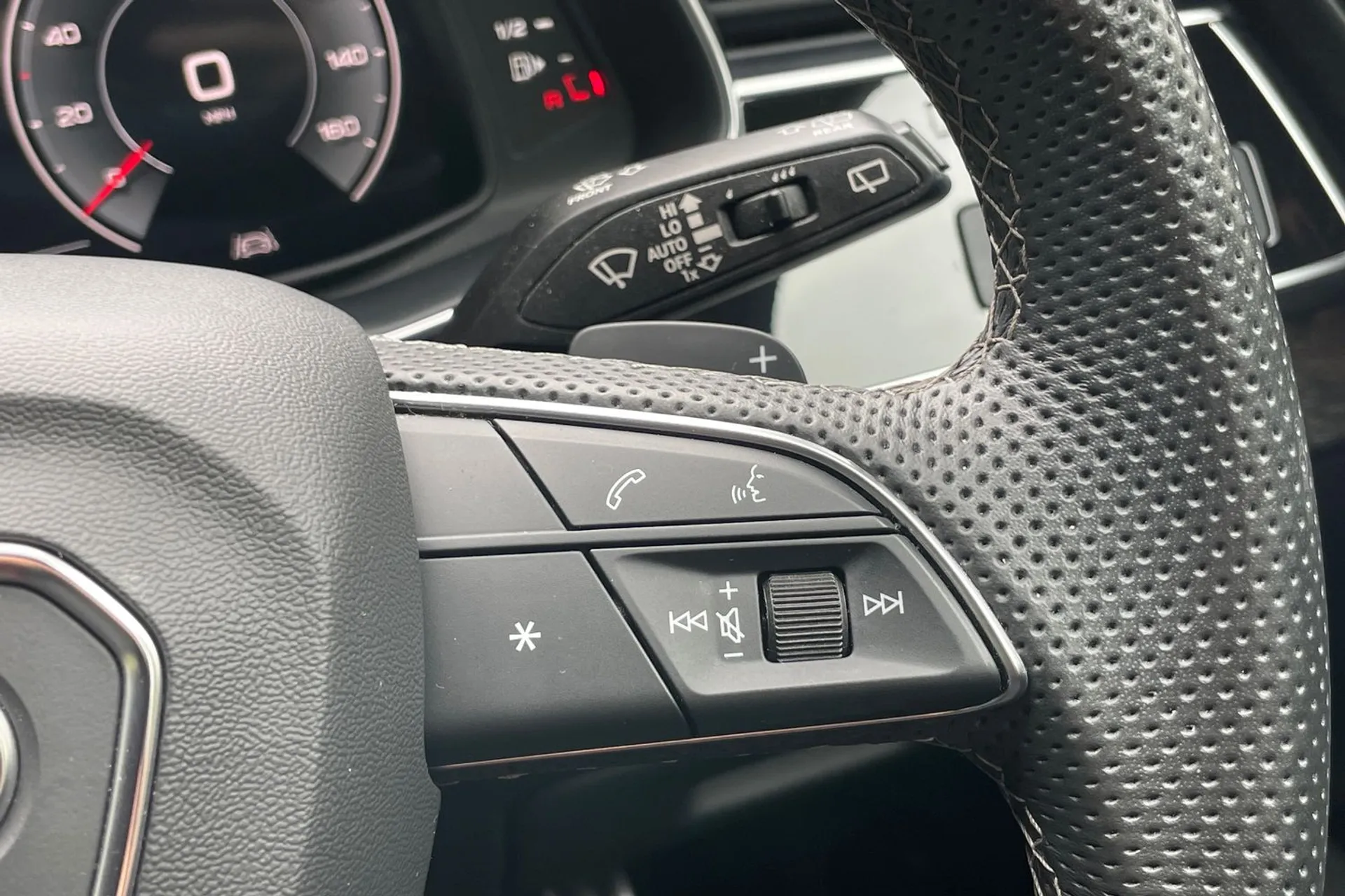 Audi Q7 thumbnail image number 61