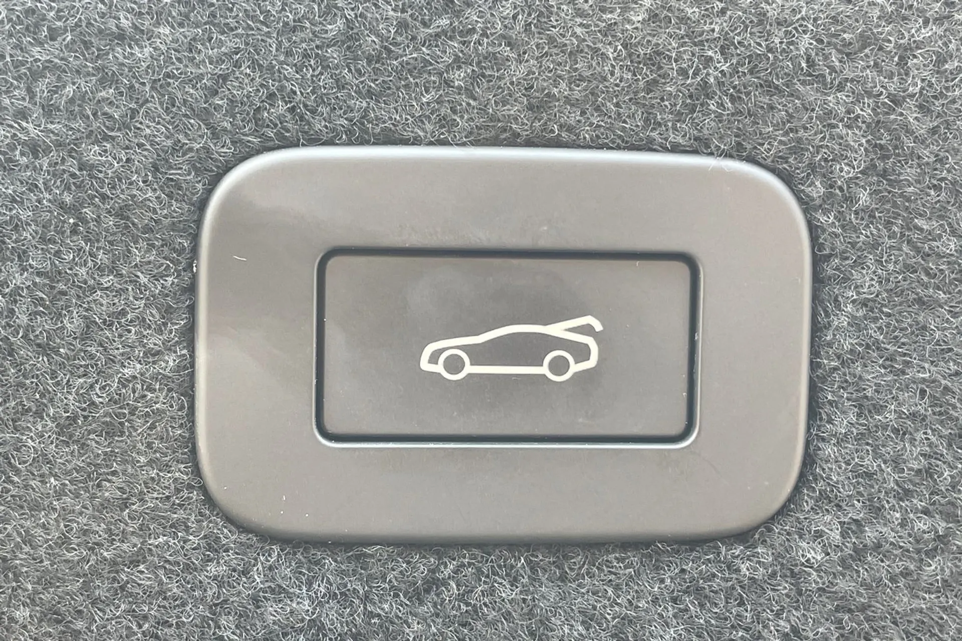 Jaguar XF thumbnail image number 22