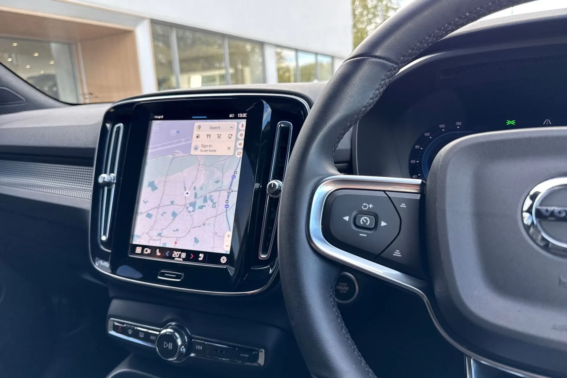 Volvo XC40 thumbnail image number 35