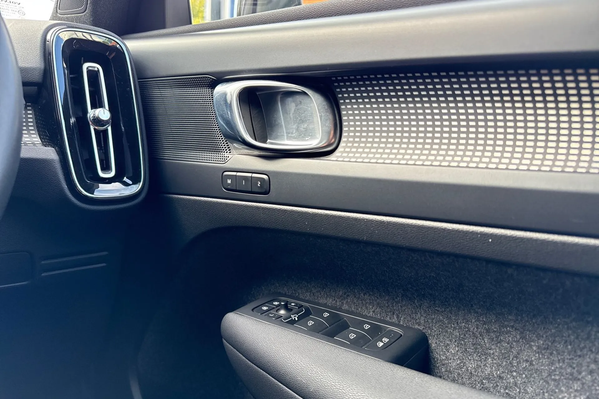 Volvo XC40 thumbnail image number 41