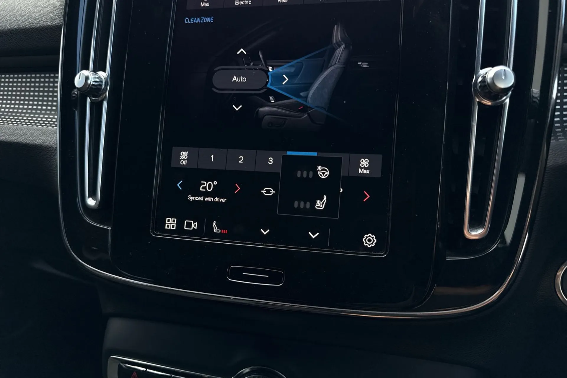 Volvo XC40 thumbnail image number 39