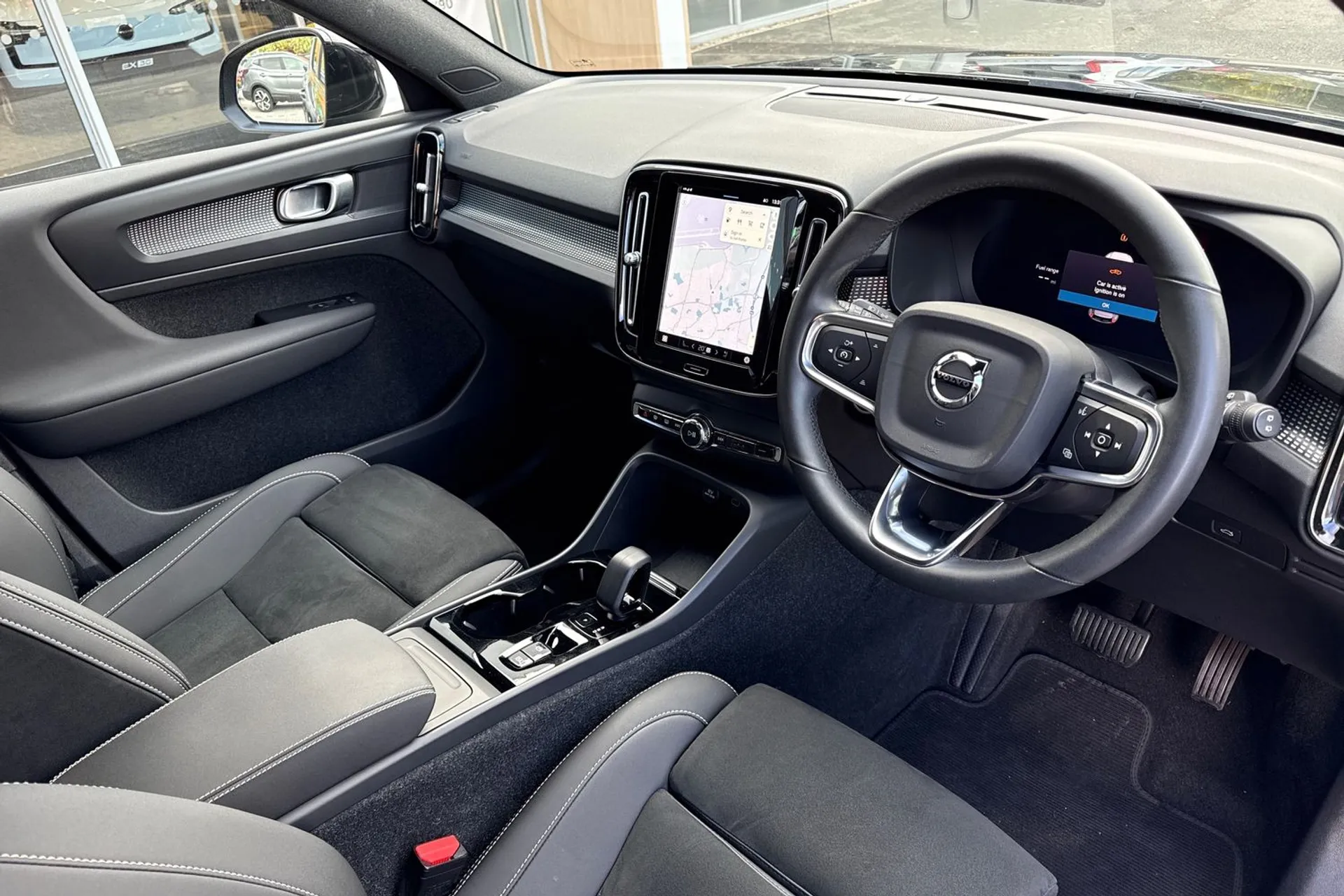 Volvo XC40 thumbnail image number 5