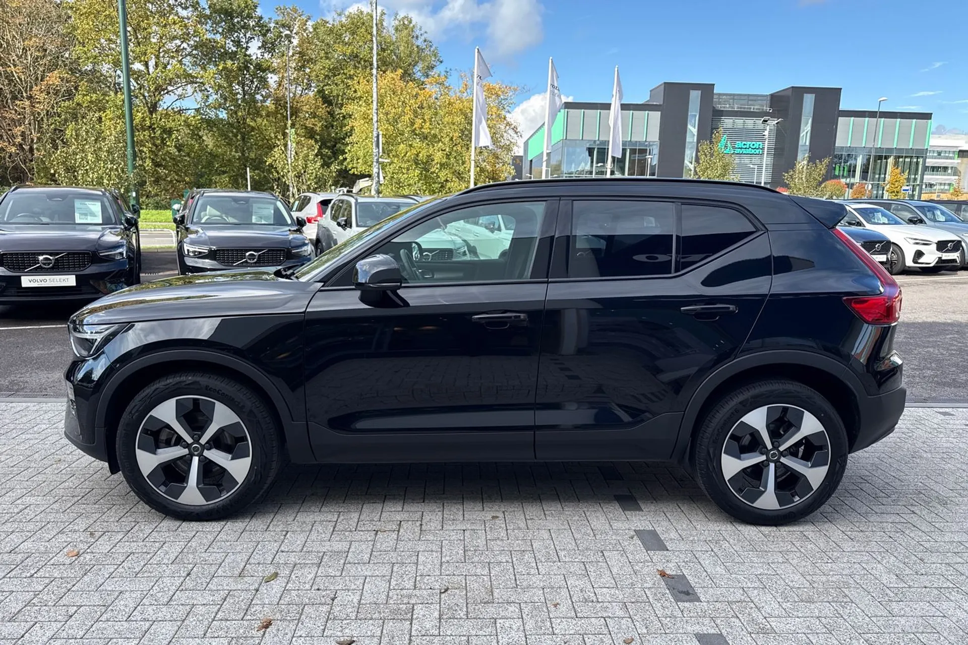 Volvo XC40 thumbnail image number 10