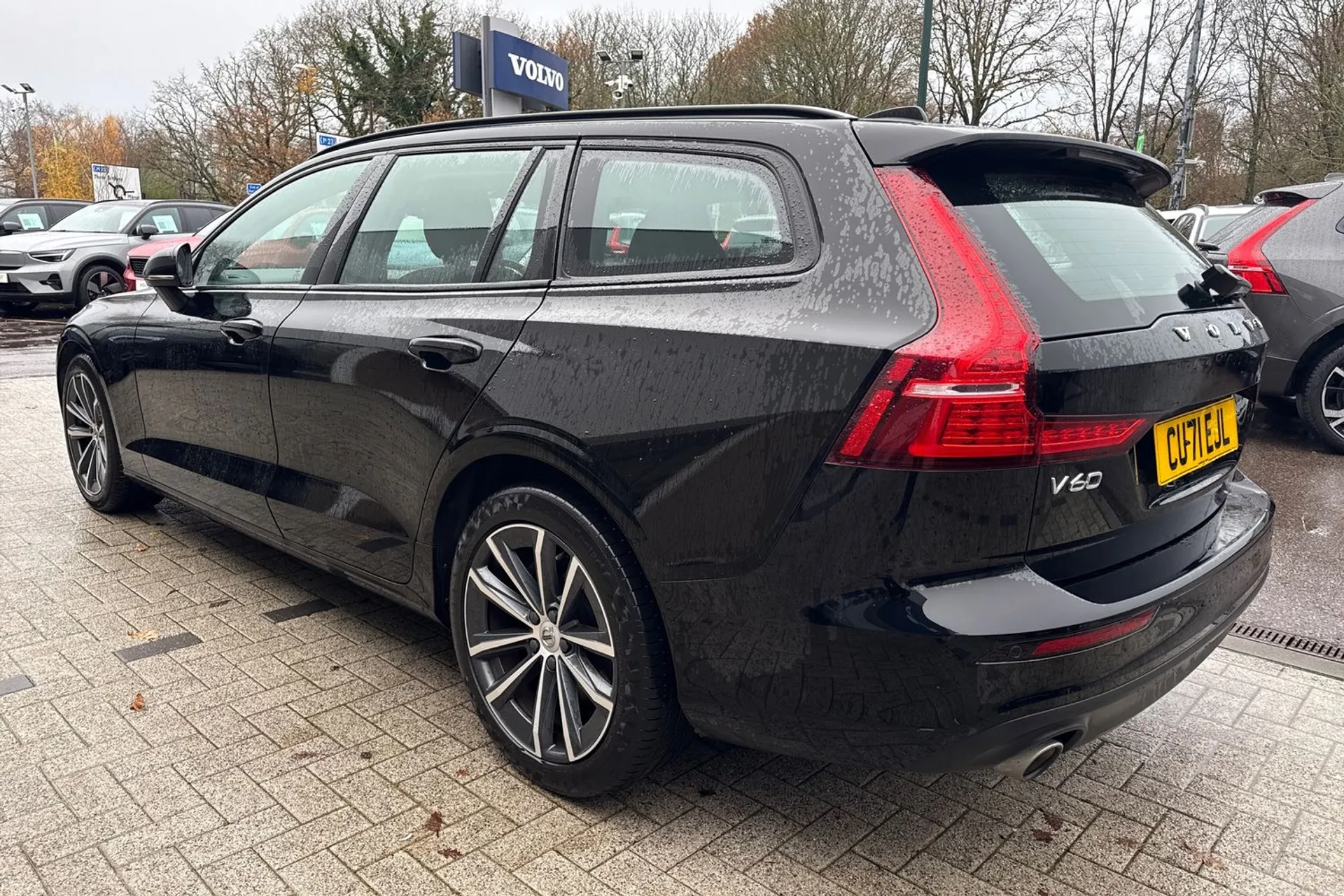 Volvo V60 thumbnail image number 6