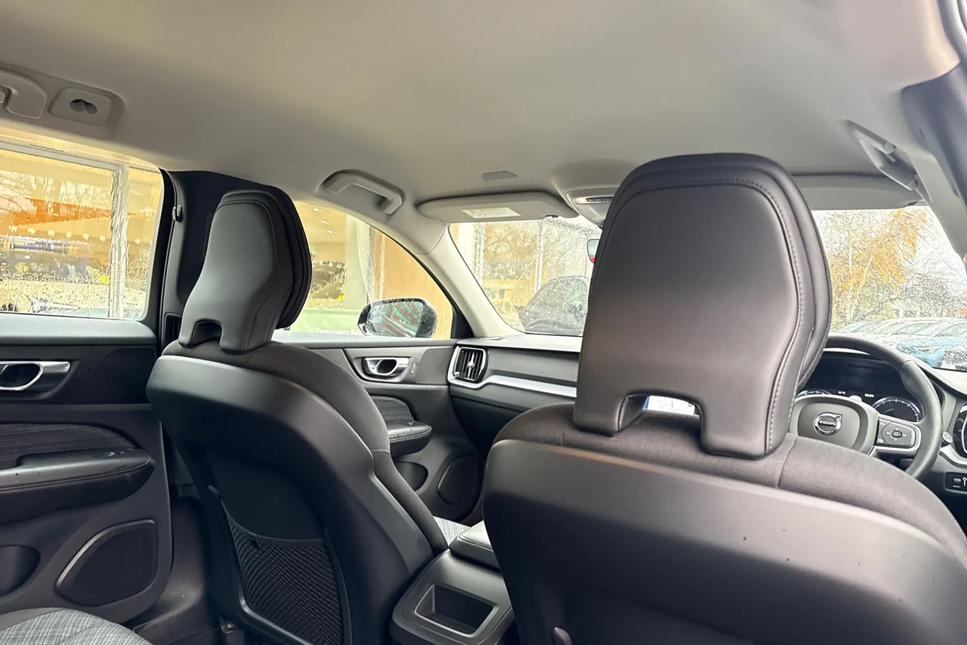 Volvo V60 thumbnail image number 20