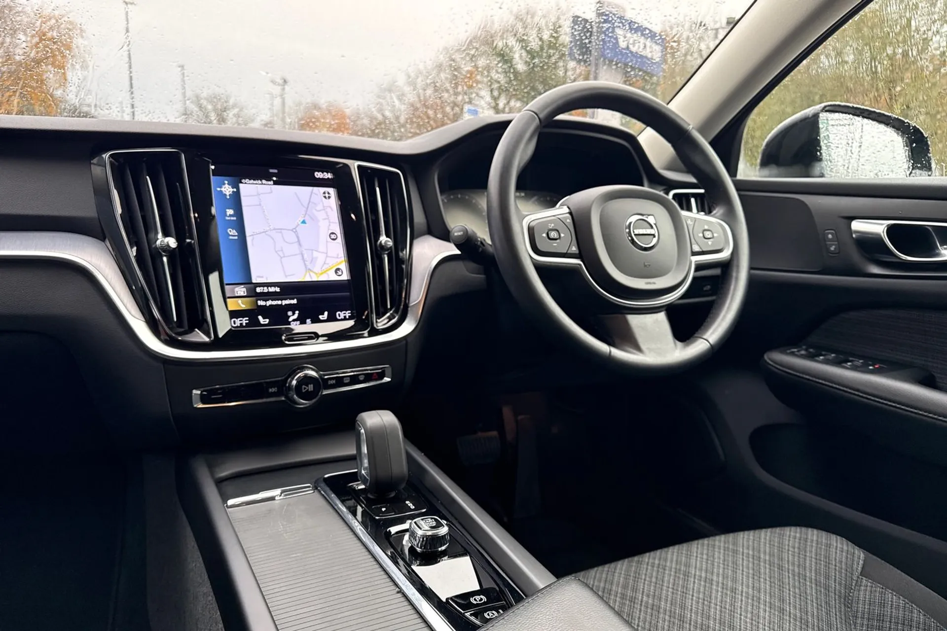 Volvo V60 thumbnail image number 33