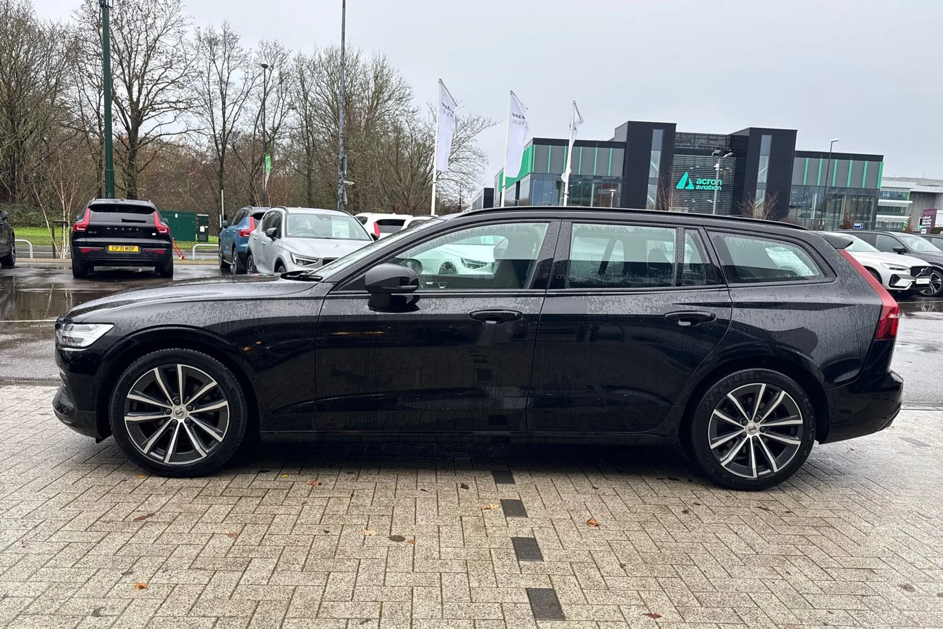 Volvo V60 thumbnail image number 7