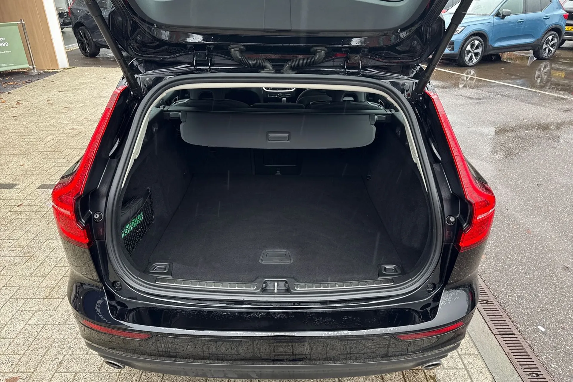 Volvo V60 thumbnail image number 16