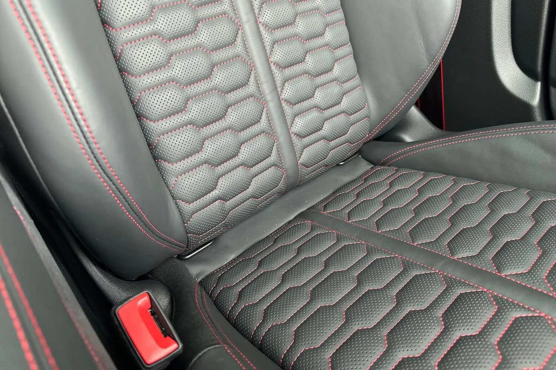 Audi RS6 thumbnail image number 65