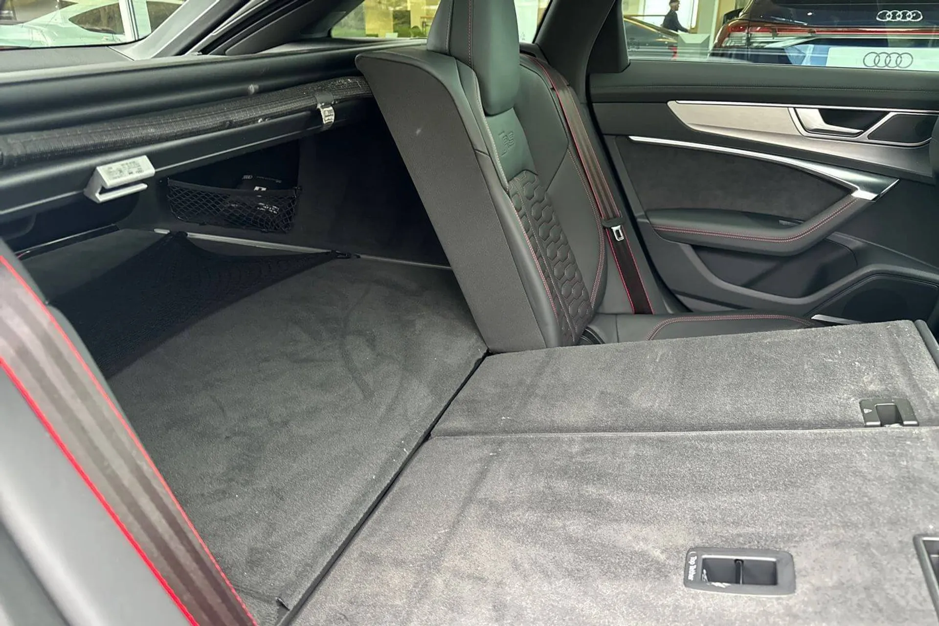 Audi RS6 thumbnail image number 23