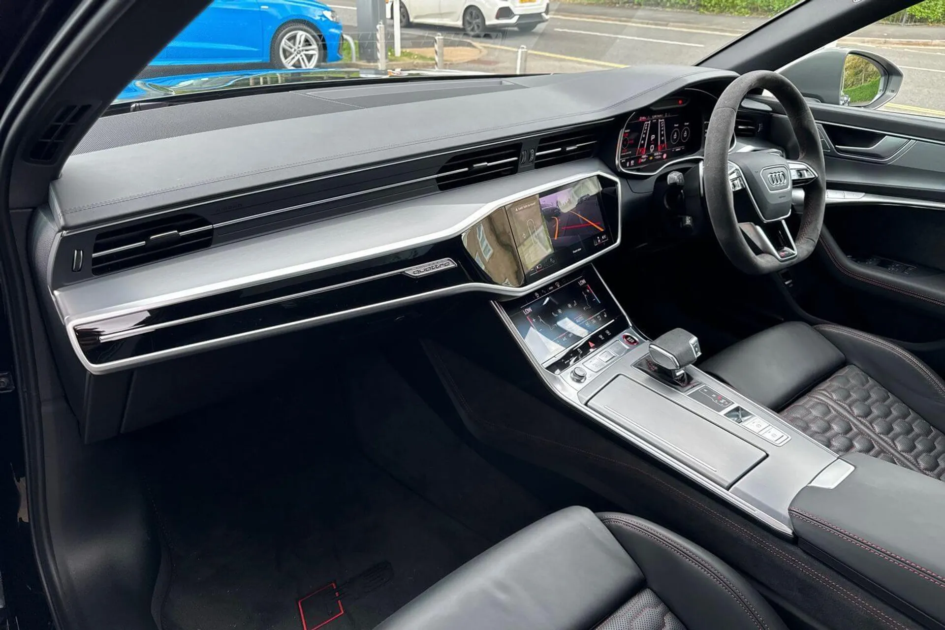 Audi RS6 thumbnail image number 28