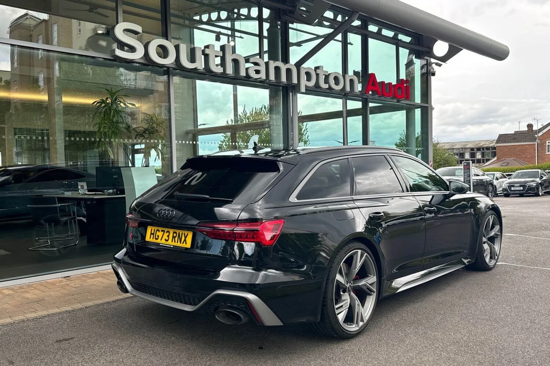 Audi RS6 thumbnail image number 19