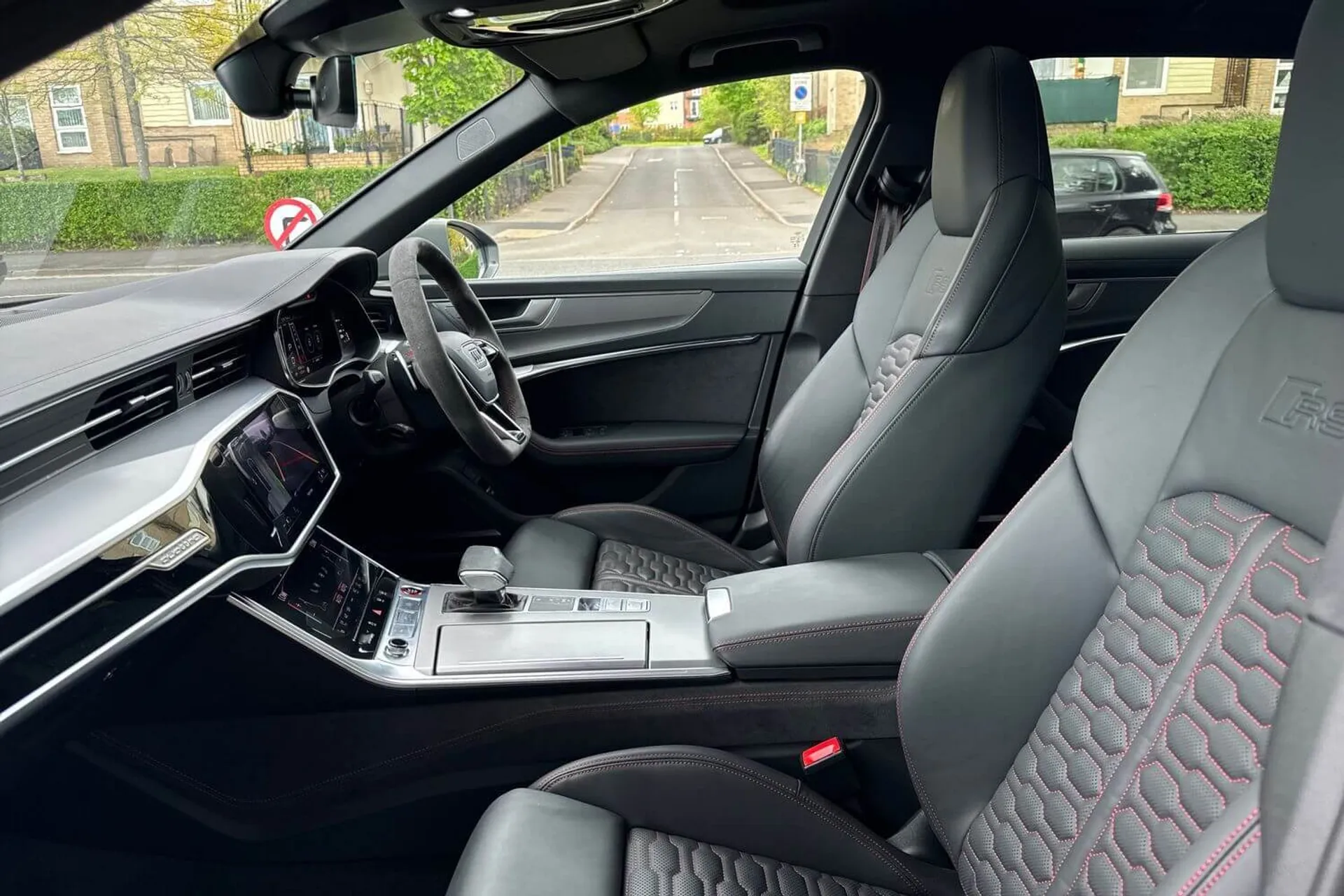 Audi RS6 thumbnail image number 34