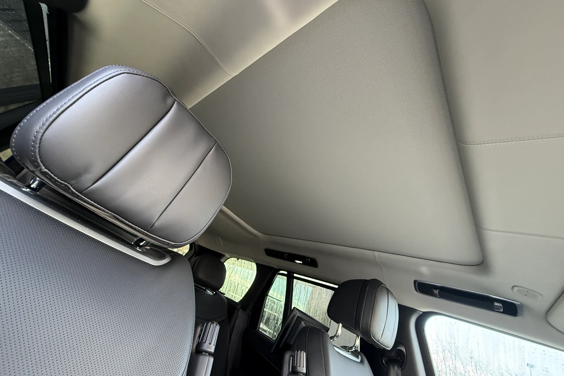 LAND ROVER RANGE ROVER thumbnail image number 43