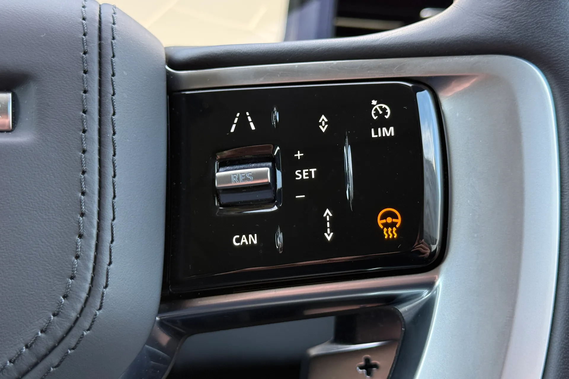 LAND ROVER RANGE ROVER thumbnail image number 32