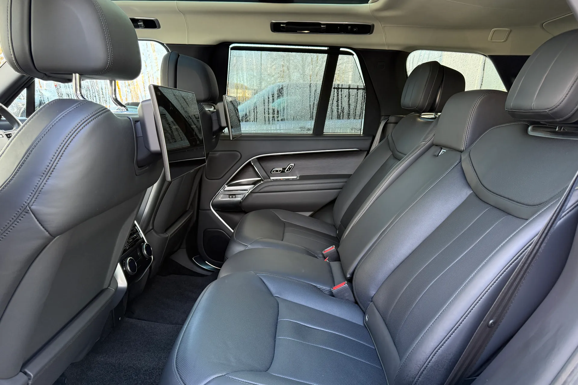 LAND ROVER RANGE ROVER thumbnail image number 54