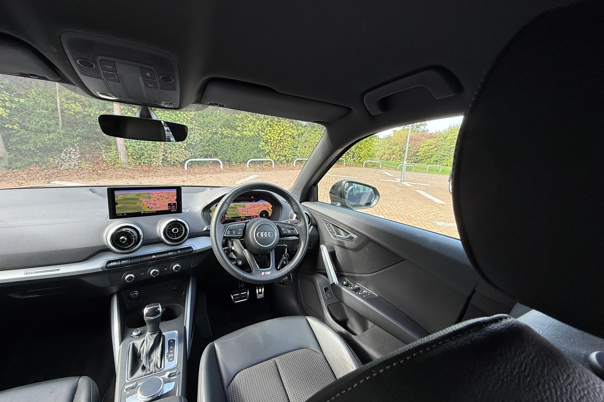 Audi Q2 thumbnail image number 30