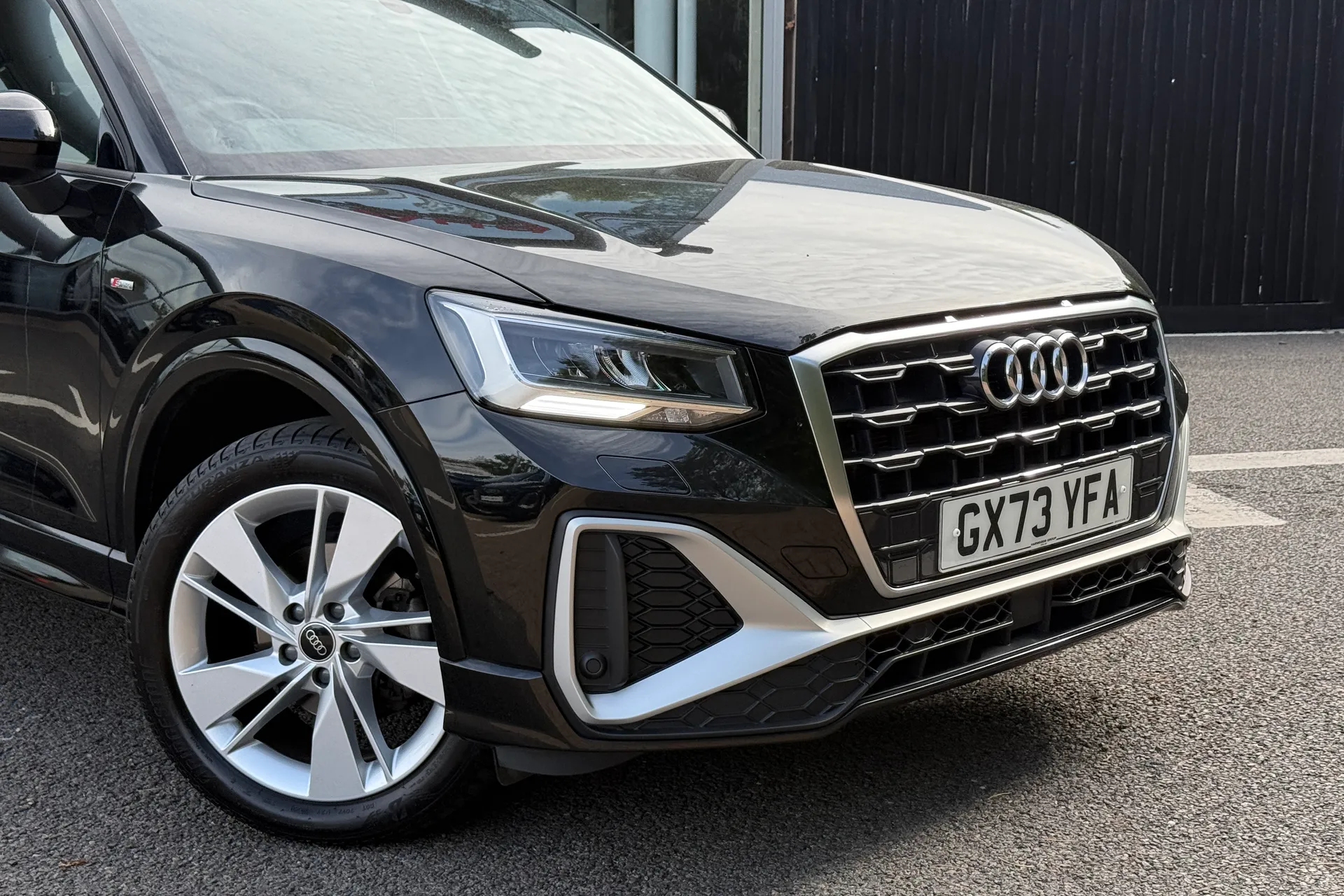 Audi Q2 thumbnail image number 2
