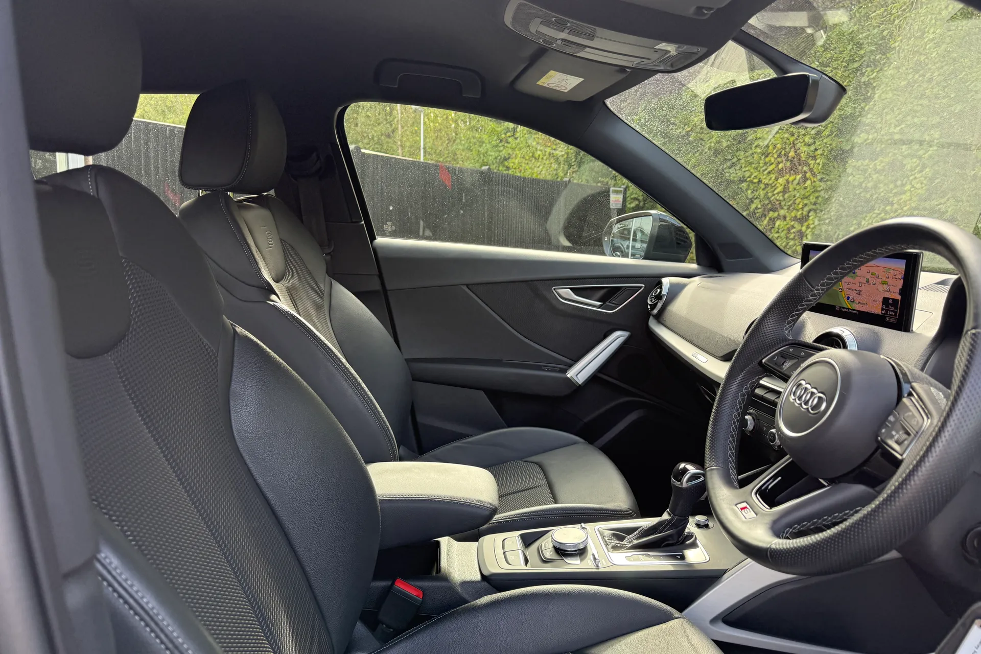 Audi Q2 thumbnail image number 20
