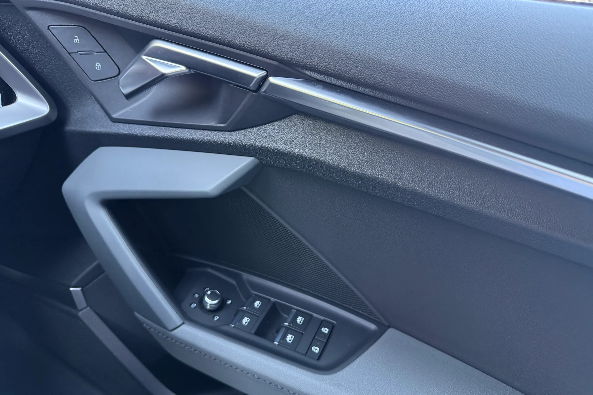 Audi A3 thumbnail image number 27