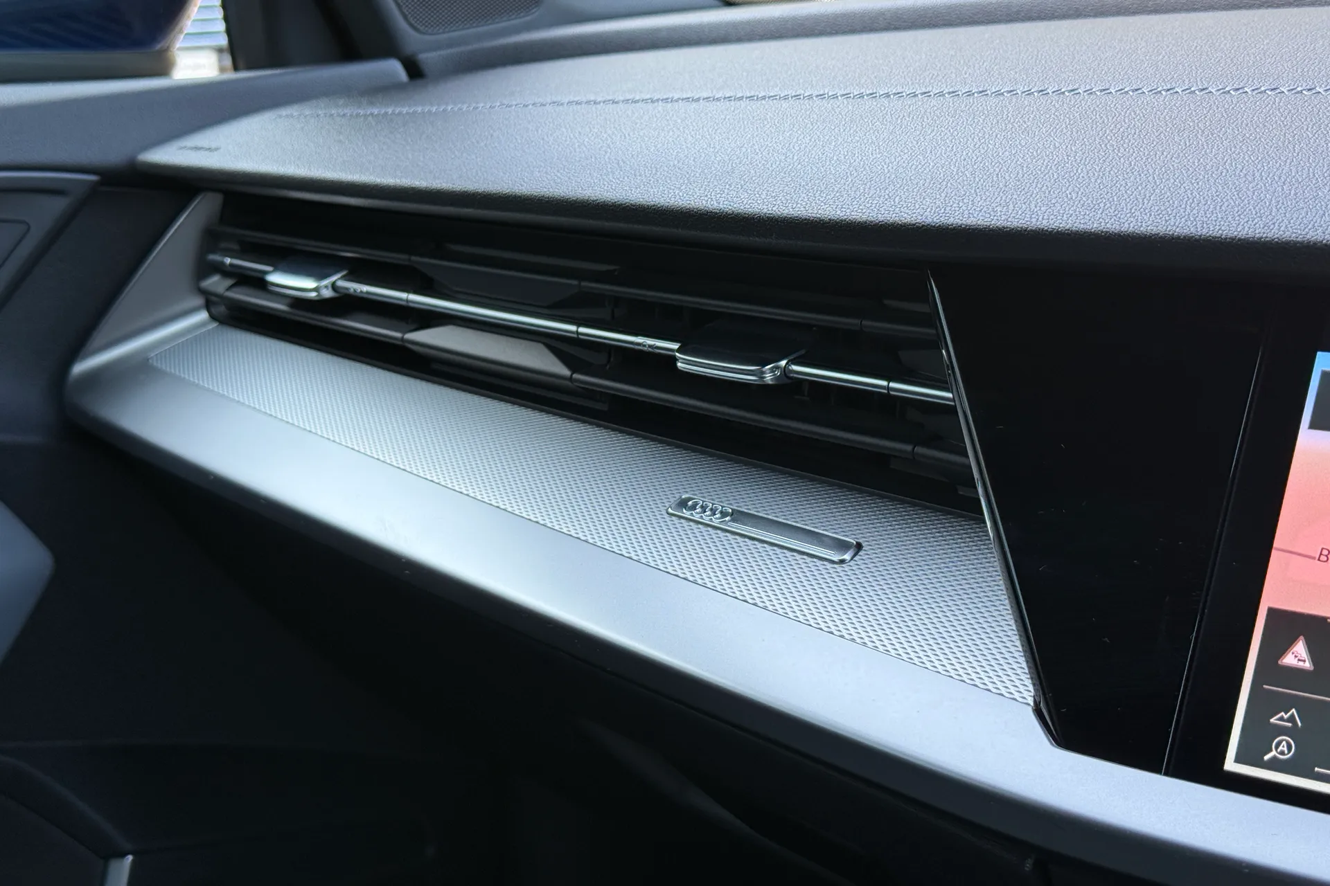 Audi A3 thumbnail image number 23