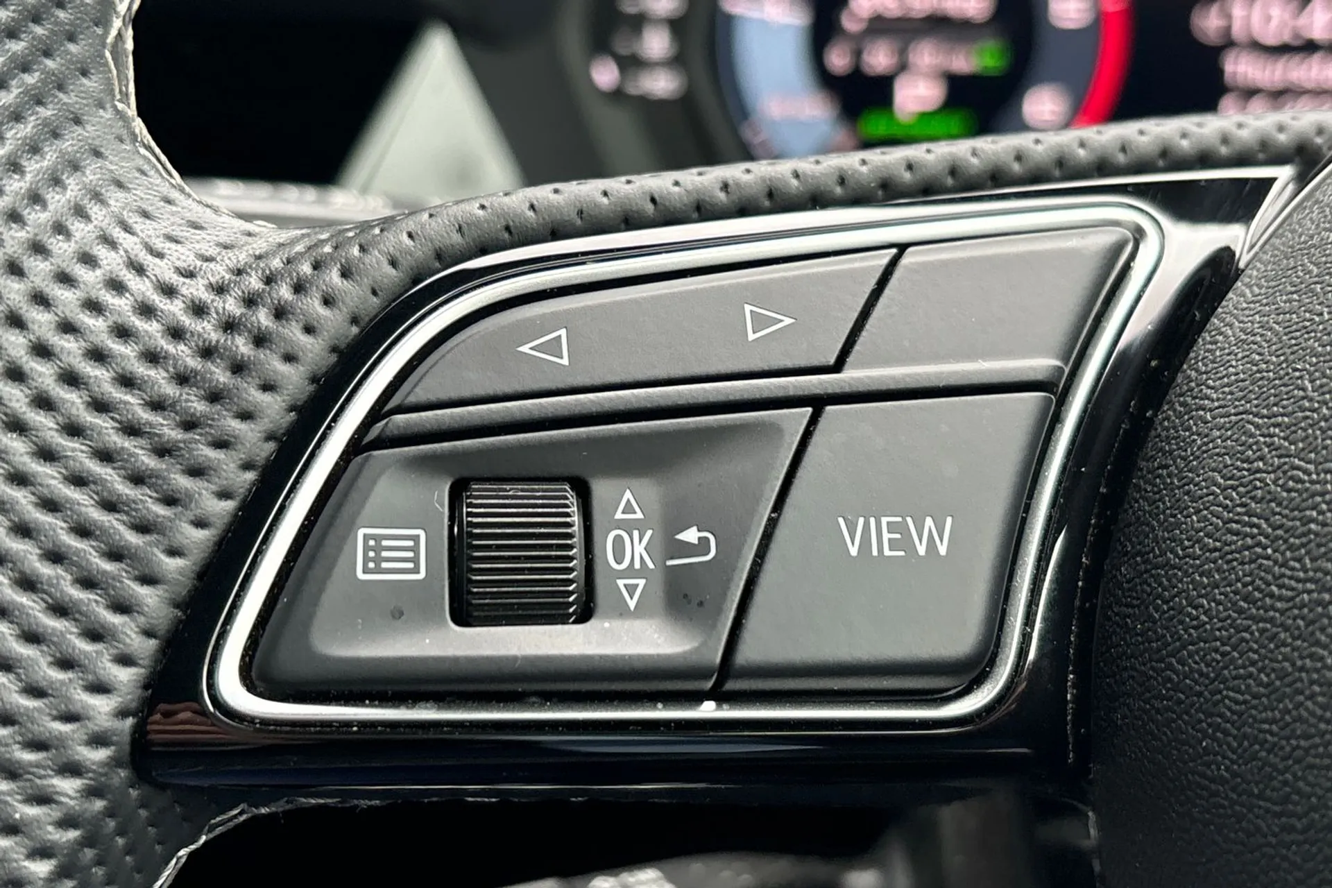 Audi A3 thumbnail image number 36