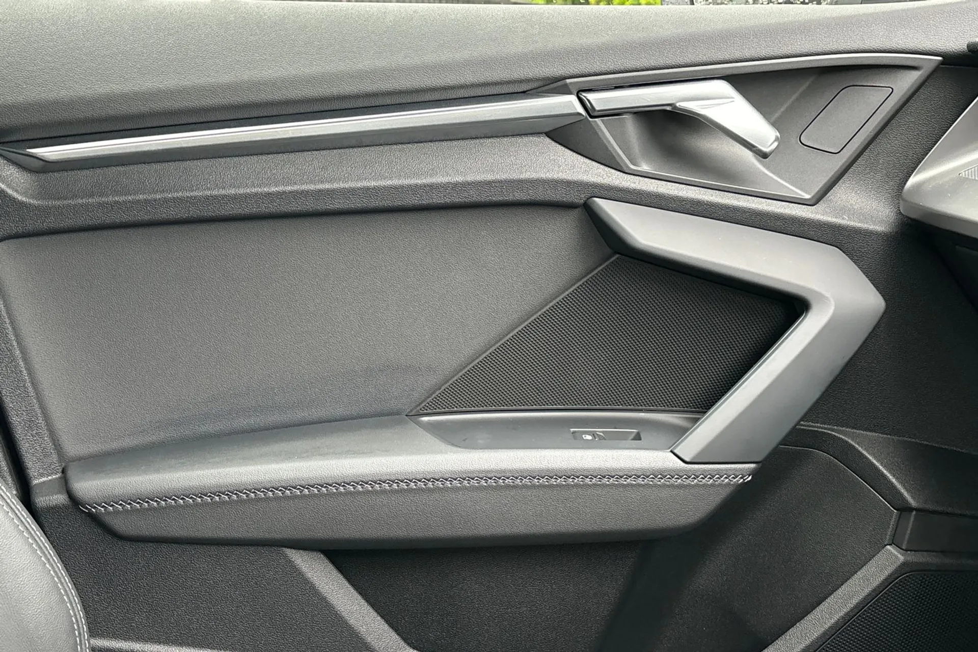 Audi A3 thumbnail image number 40