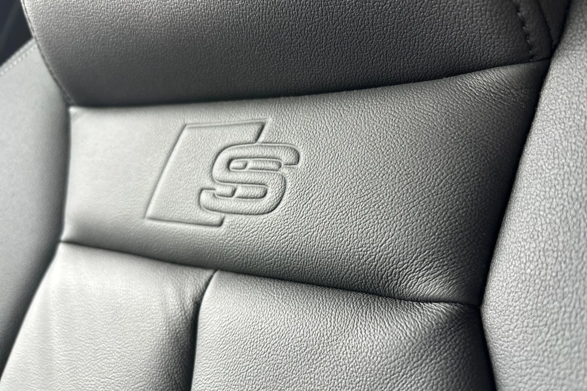 Audi A3 thumbnail image number 45