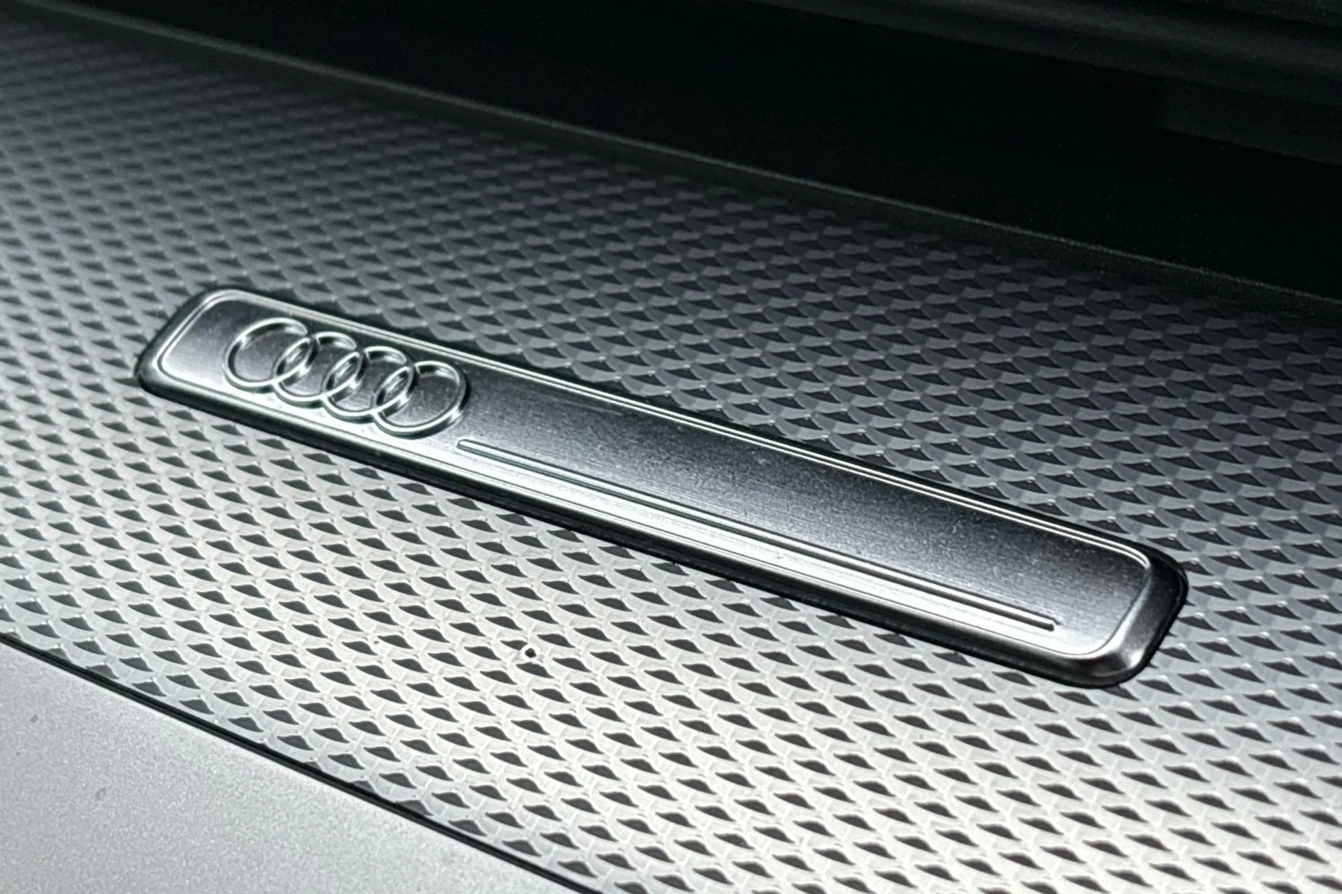 Audi A3 thumbnail image number 46