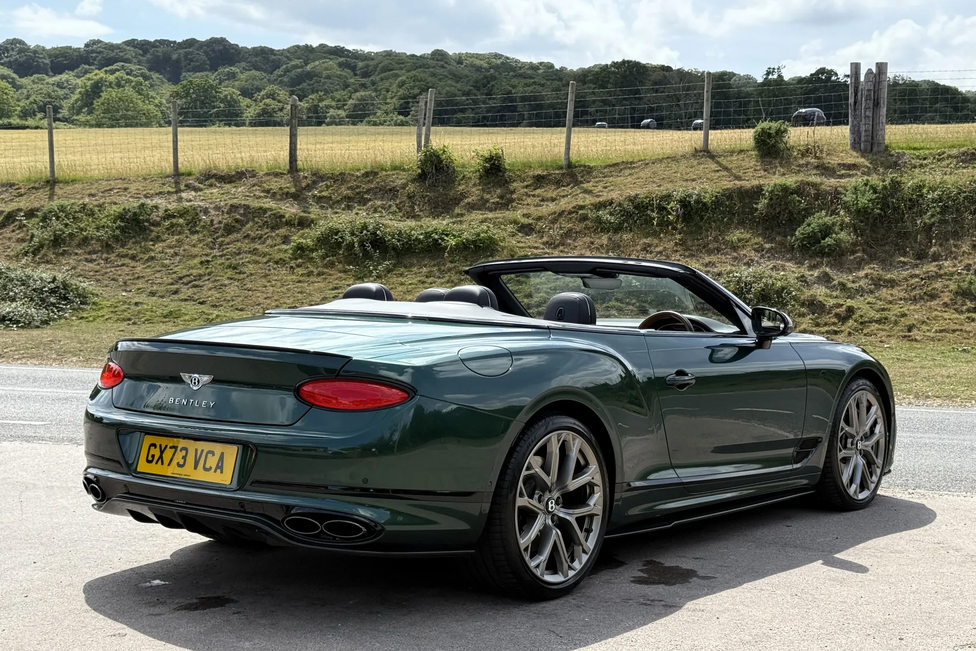 Bentley CONTINENTAL GTC thumbnail image number 10