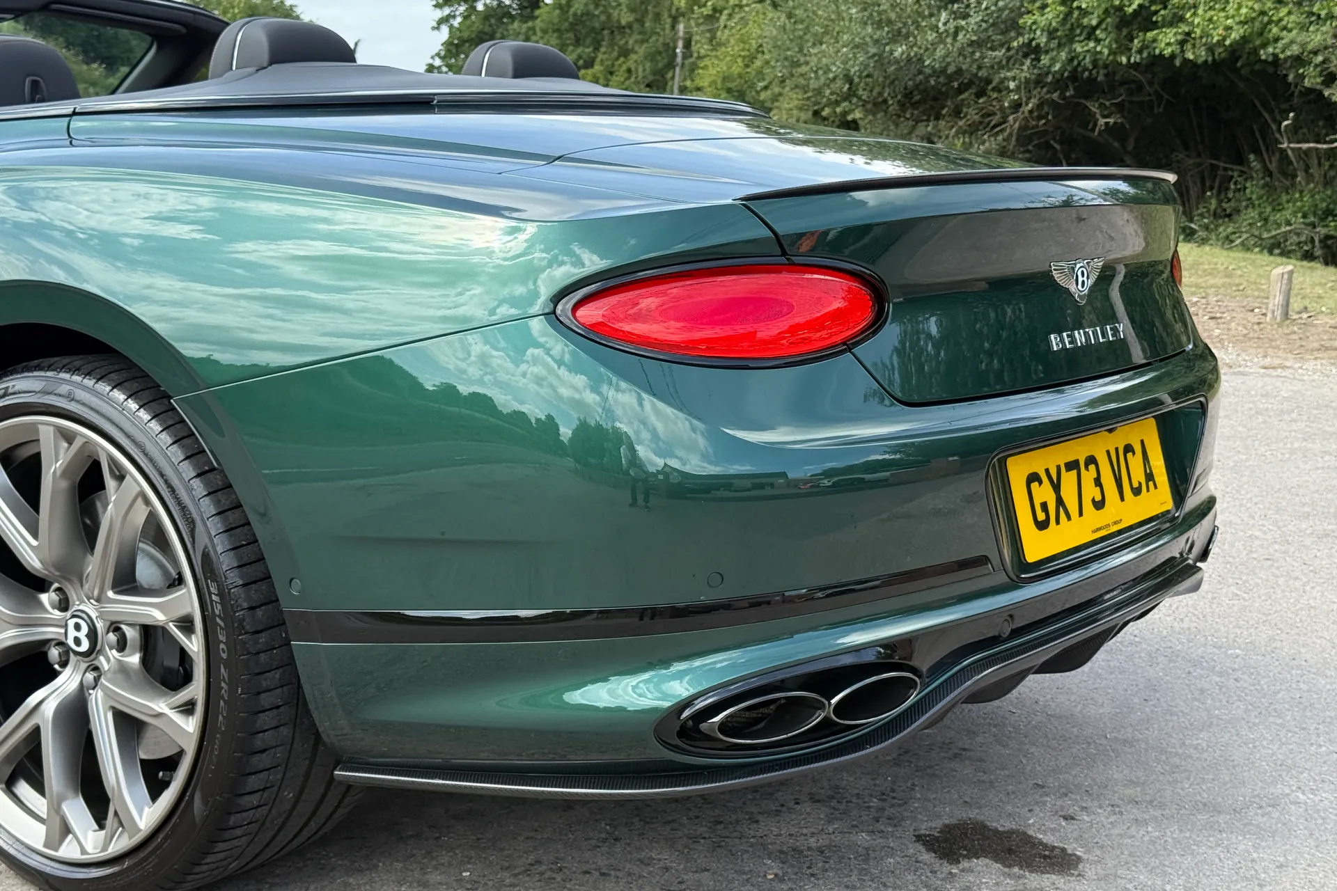 Bentley CONTINENTAL GTC thumbnail image number 13