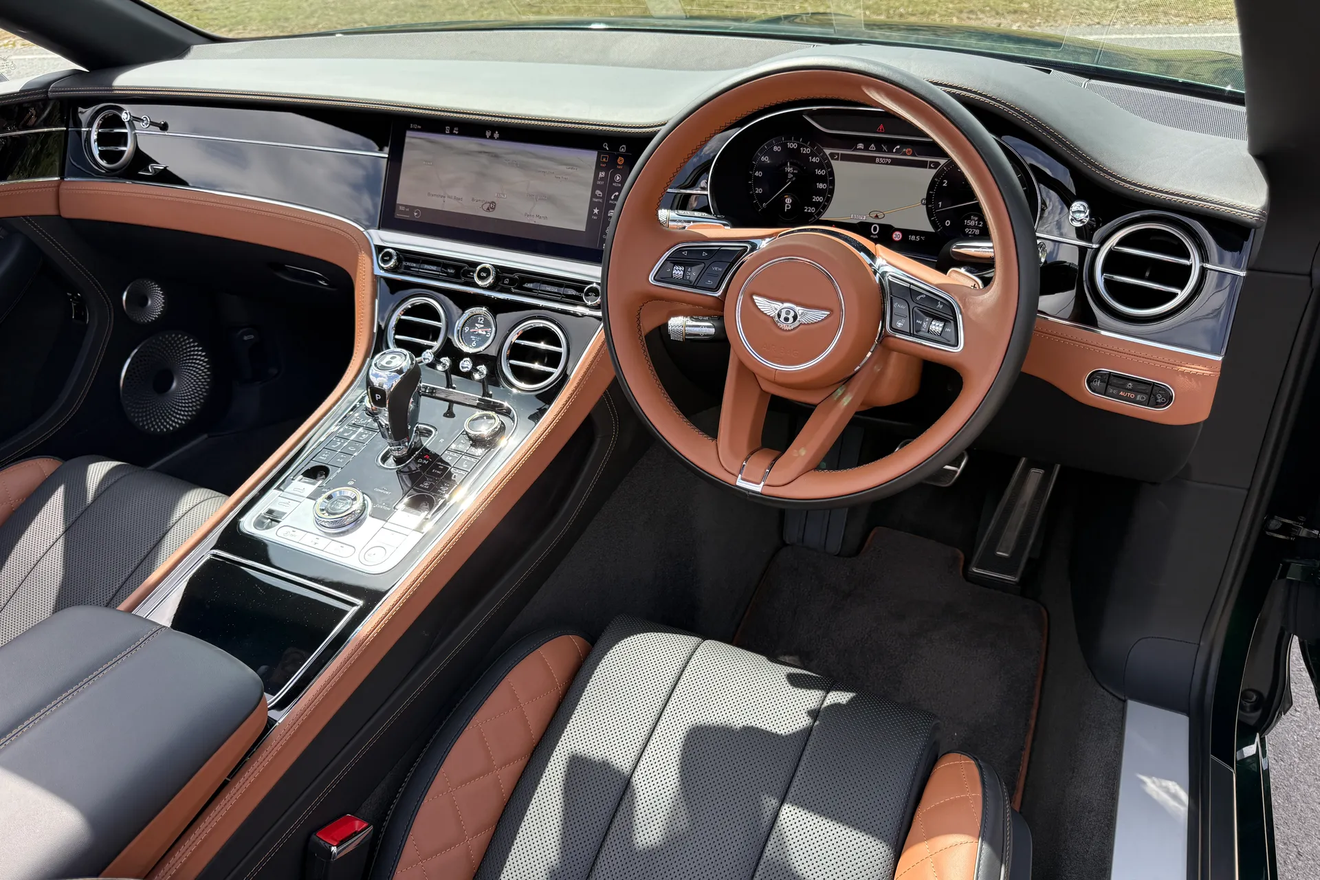 Bentley CONTINENTAL GTC thumbnail image number 22