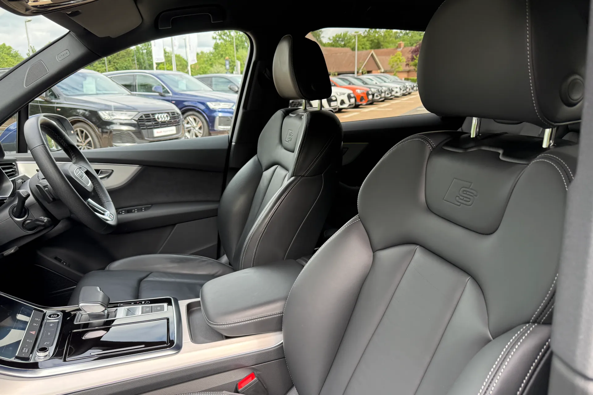 Audi Q7 thumbnail image number 56