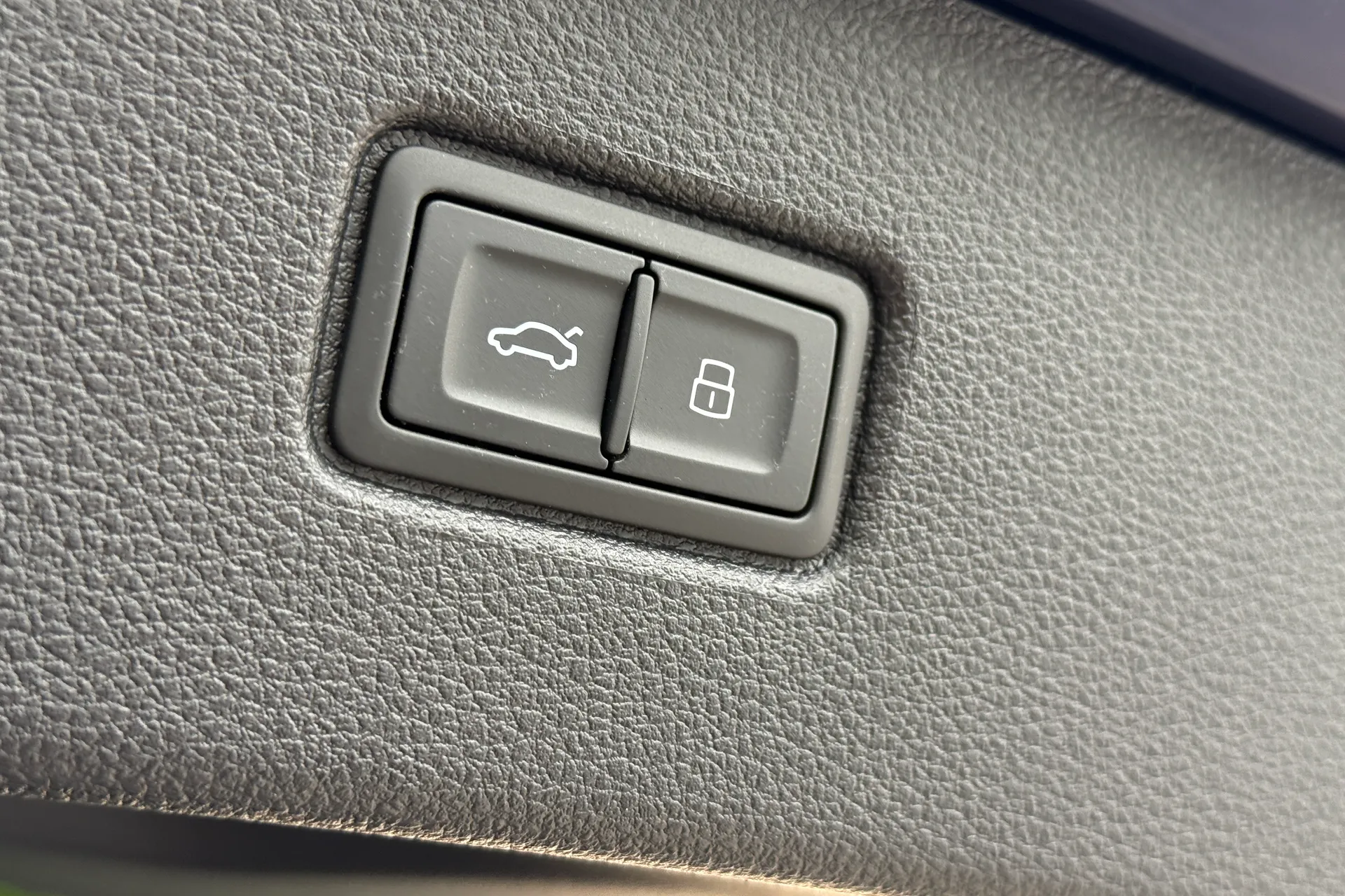 Audi Q7 thumbnail image number 48
