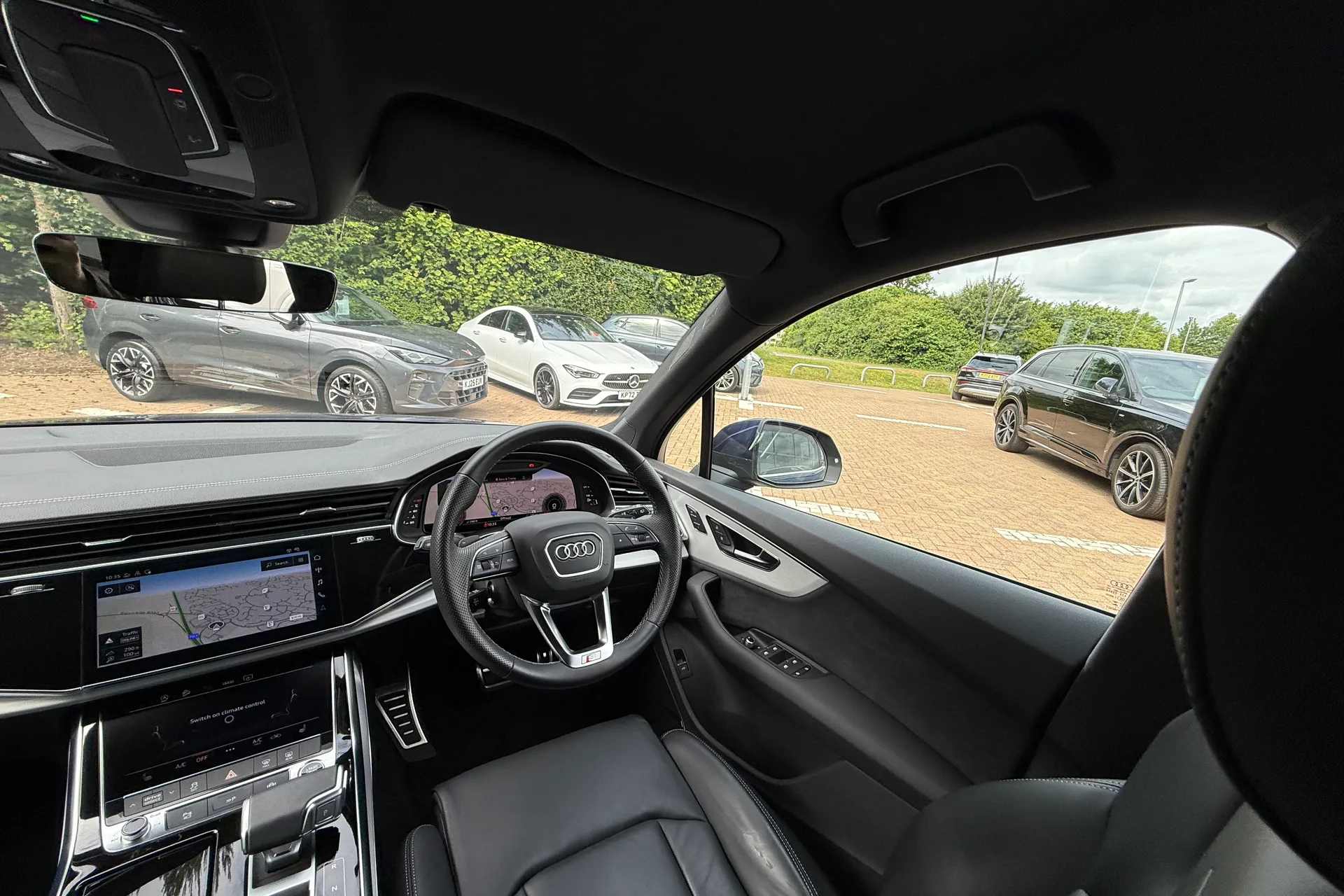 Audi Q7 thumbnail image number 42