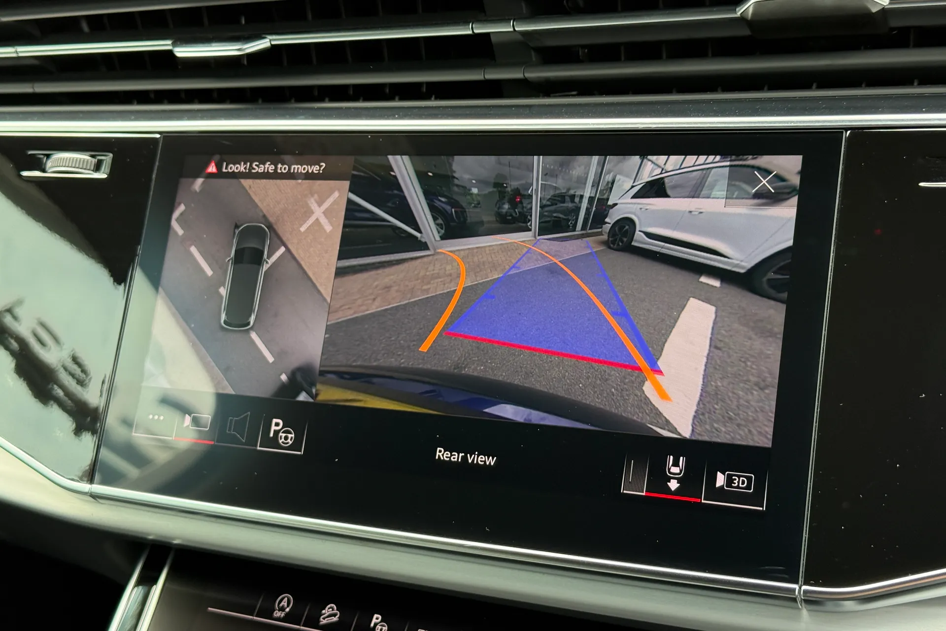 Audi Q7 thumbnail image number 4