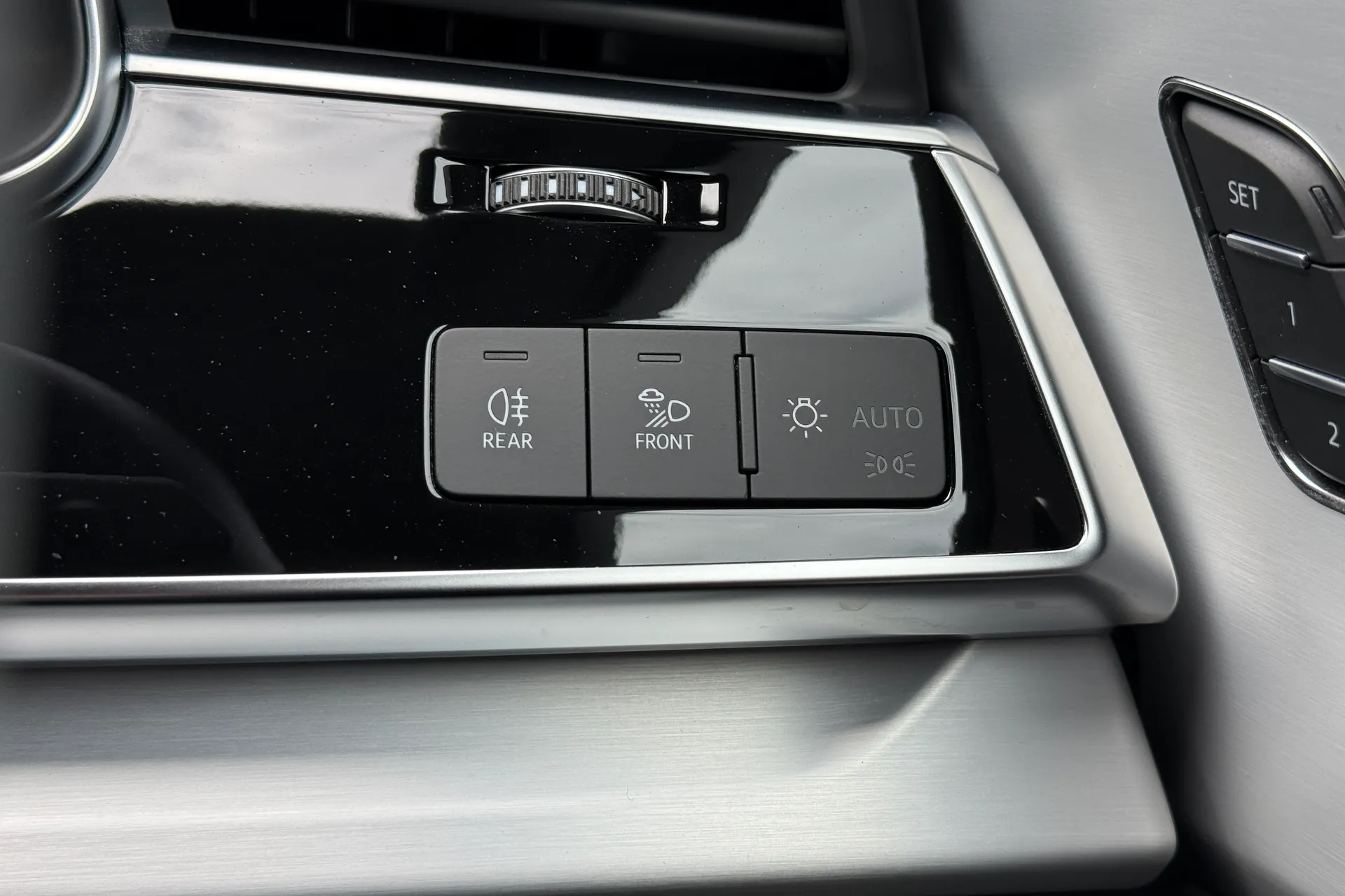 Audi Q7 thumbnail image number 20
