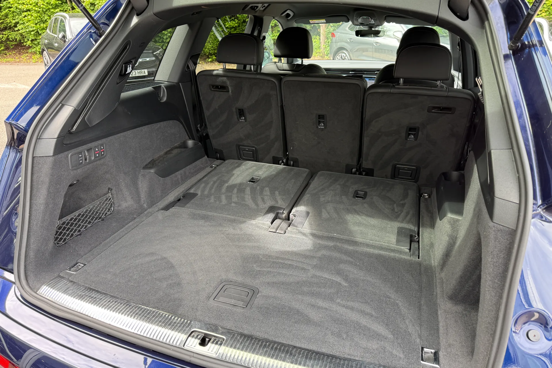 Audi Q7 thumbnail image number 46