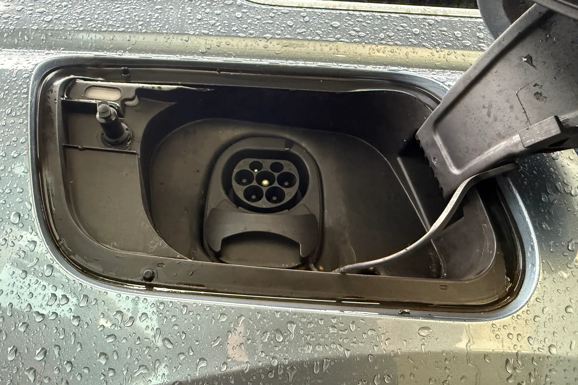 Audi Q4 thumbnail image number 24