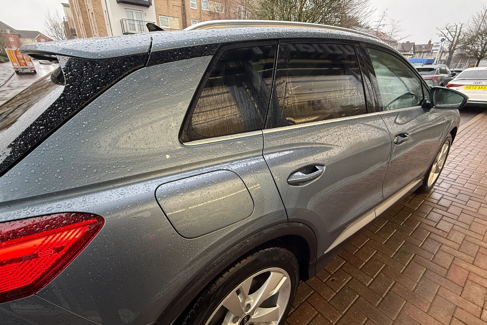 Audi Q4 thumbnail image number 23