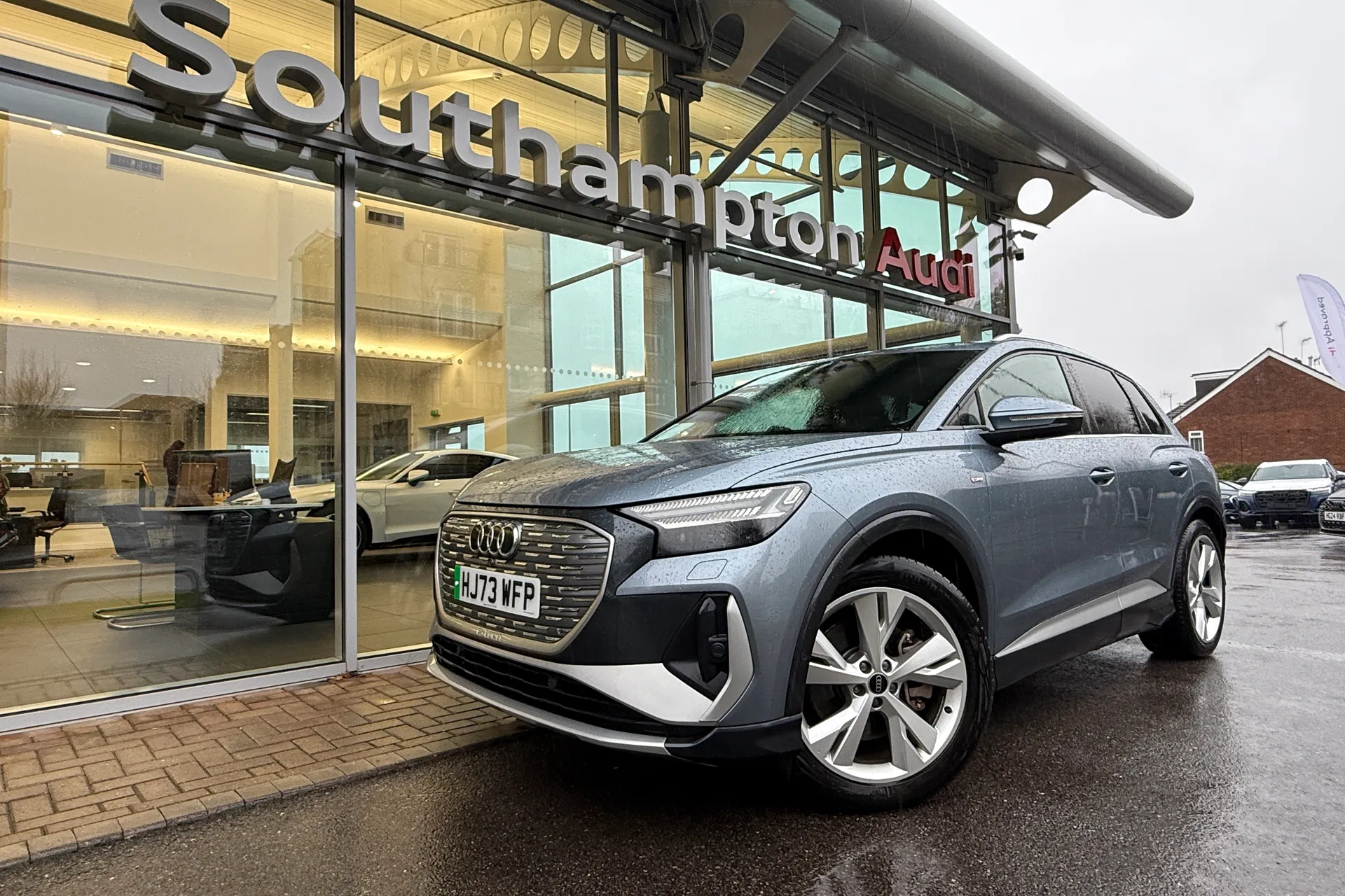 Audi Q4 thumbnail image number 35