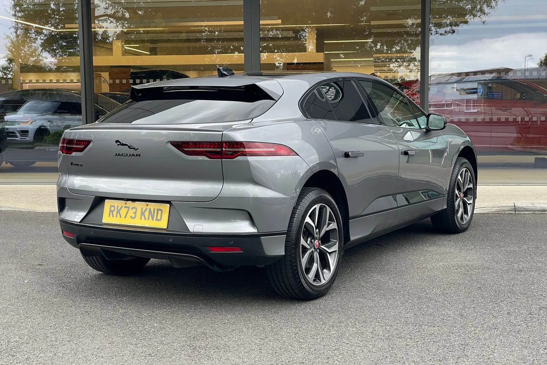 Jaguar I-PACE thumbnail image number 7