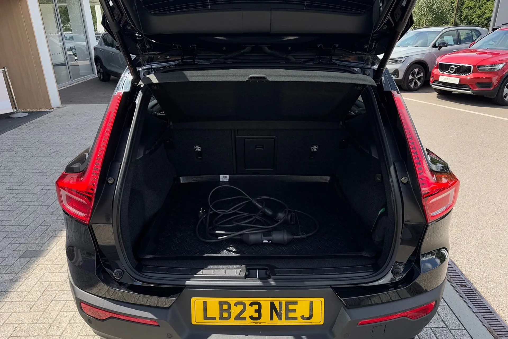 Volvo XC40 thumbnail image number 19