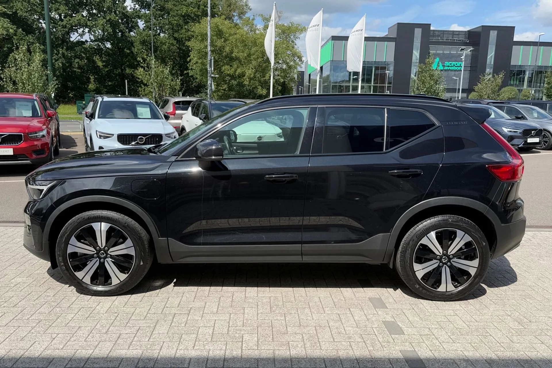 Volvo XC40 thumbnail image number 10
