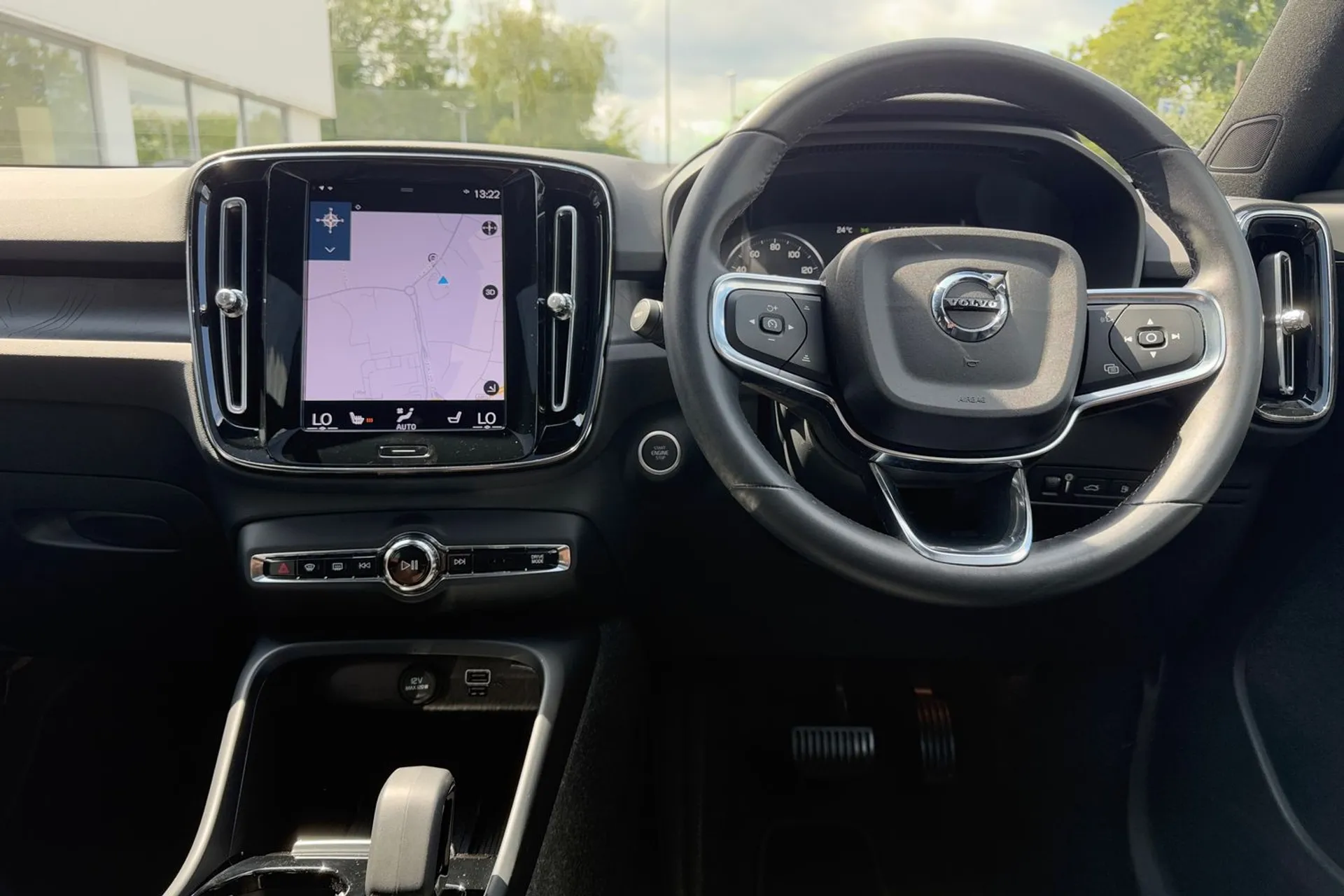 Volvo XC40 thumbnail image number 33