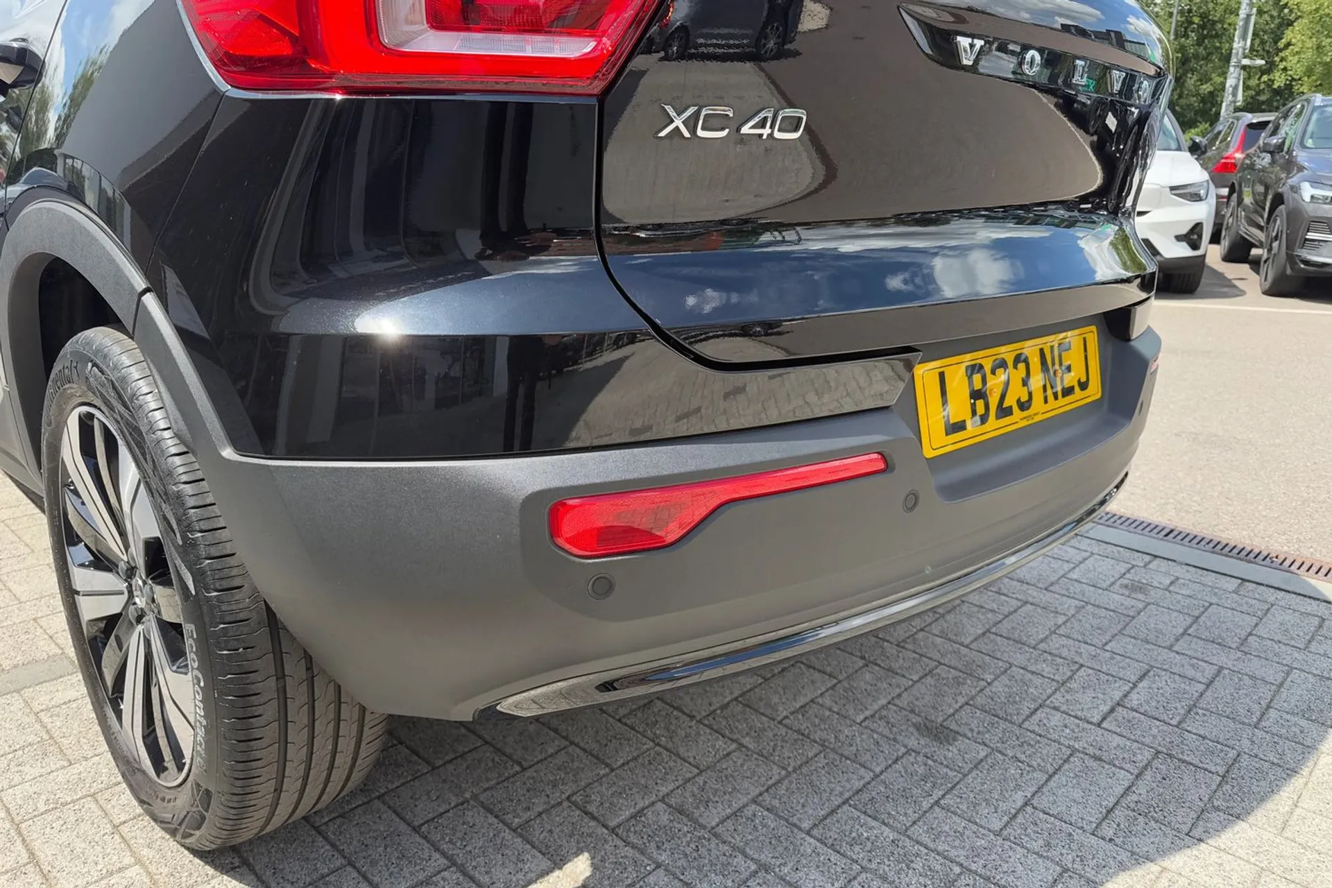 Volvo XC40 thumbnail image number 17