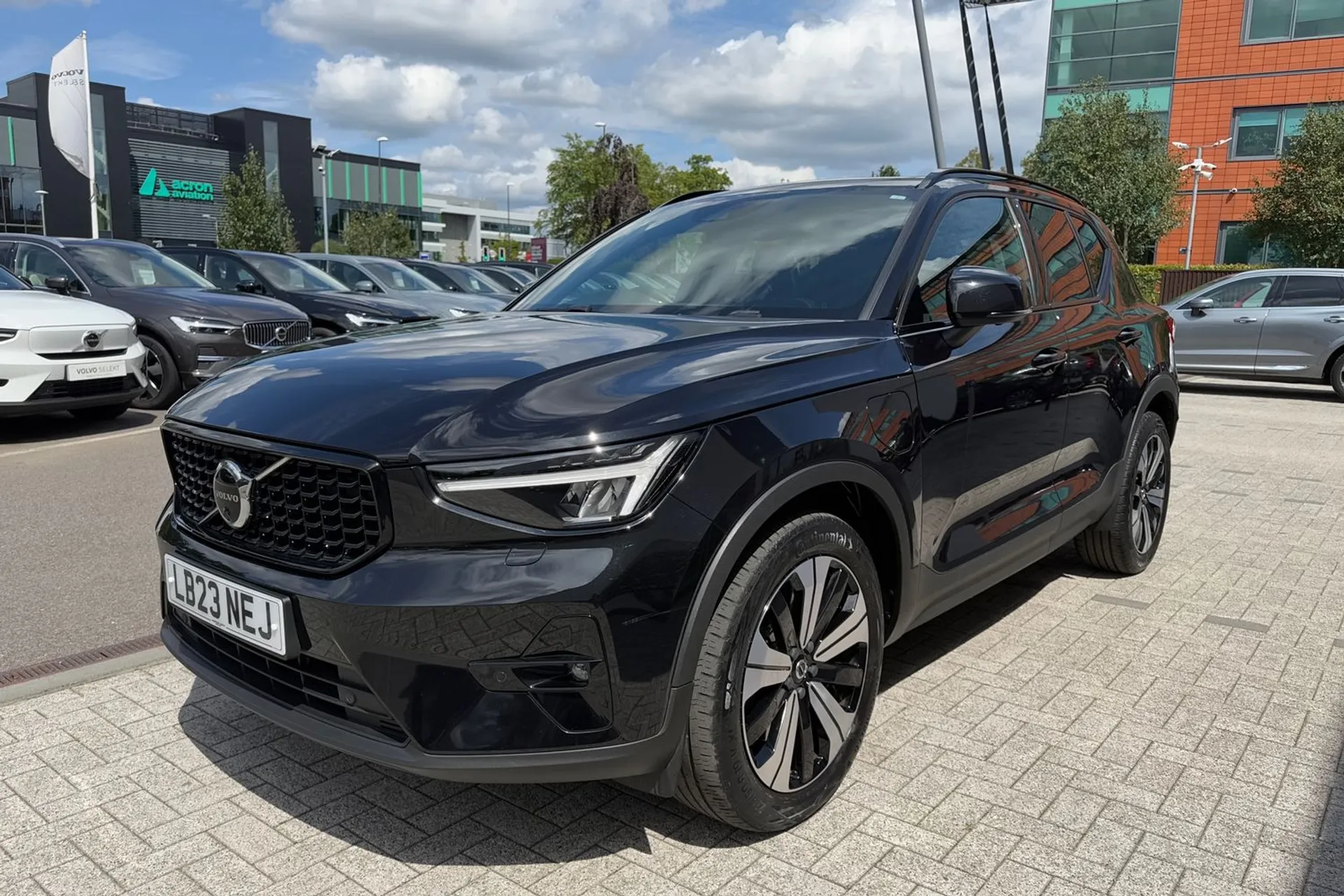 Volvo XC40 thumbnail image number 11