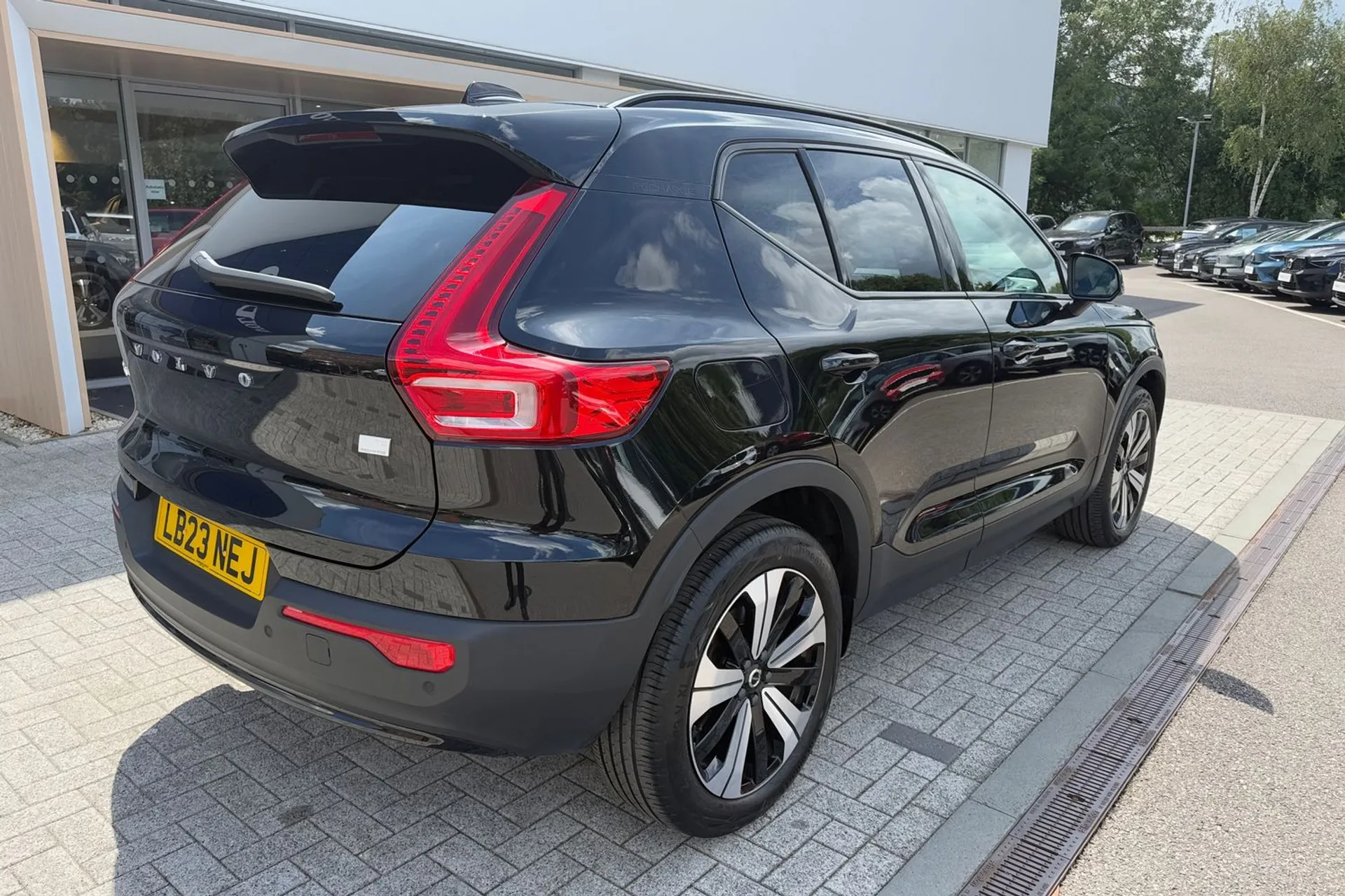Volvo XC40 thumbnail image number 7