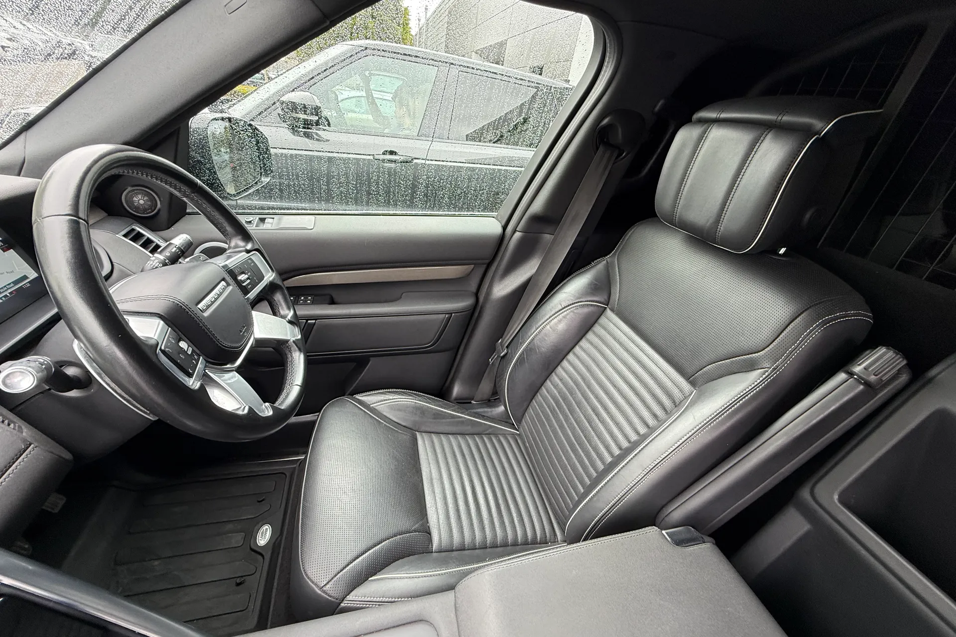 LAND ROVER DISCOVERY thumbnail image number 13