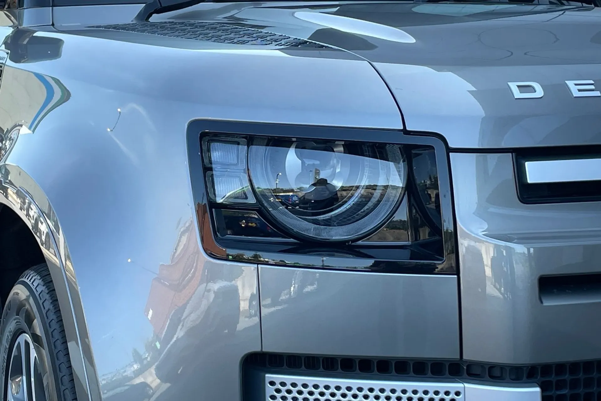 LAND ROVER DEFENDER thumbnail image number 27